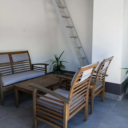 아파트 Kunfoglalas Apartmanhaz *