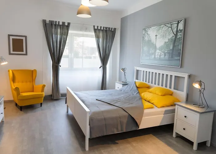 Kunfoglalas Apartmanhaz Apartament Kisujszallas