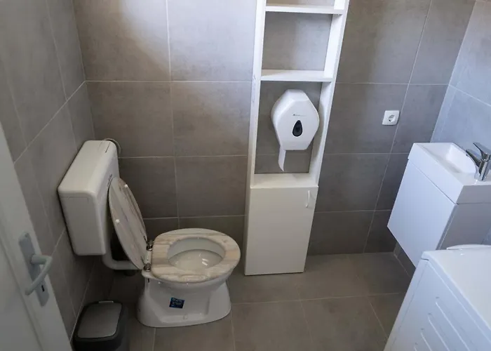 Kunfoglalas Apartmanhaz Apartament *