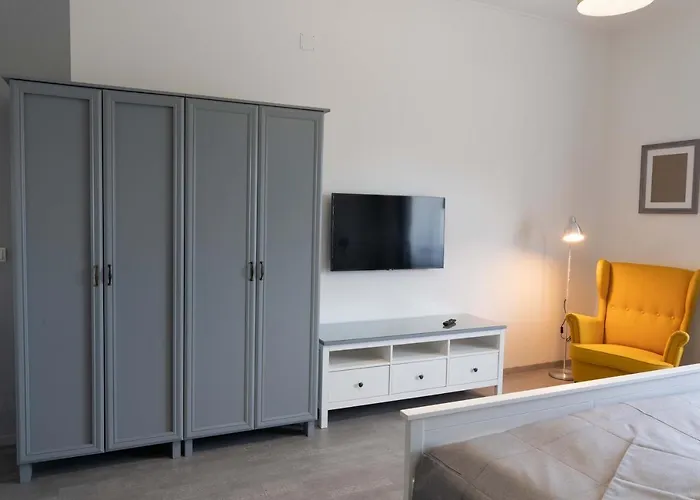 Kunfoglalas Apartmanhaz Apartament *